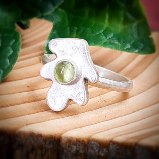 Wavy Leaf Ring