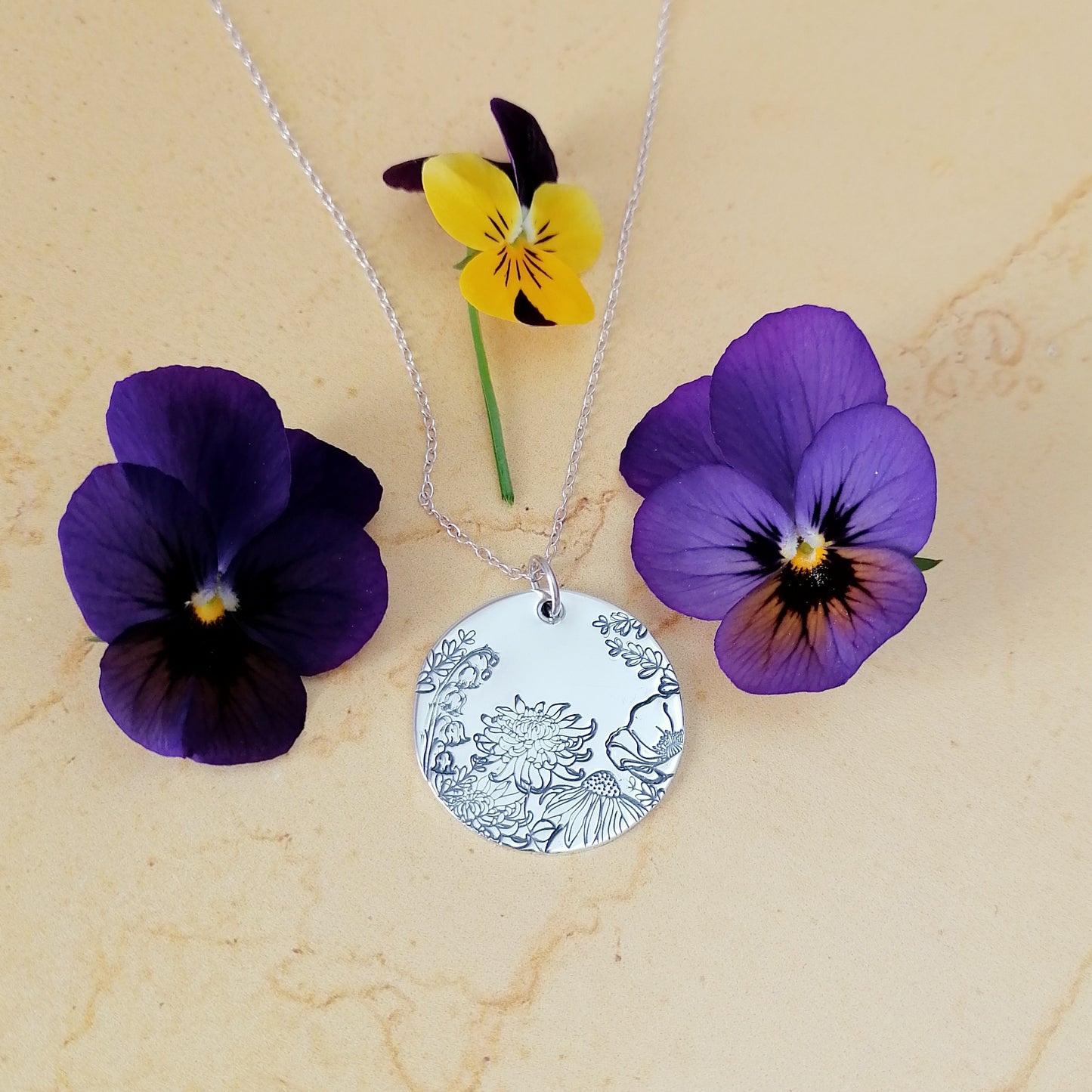 Chrysanthemum Flower Necklace