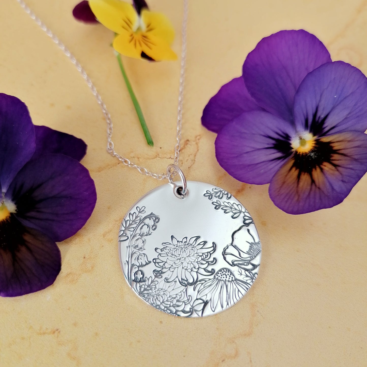 Chrysanthemum Flower Necklace