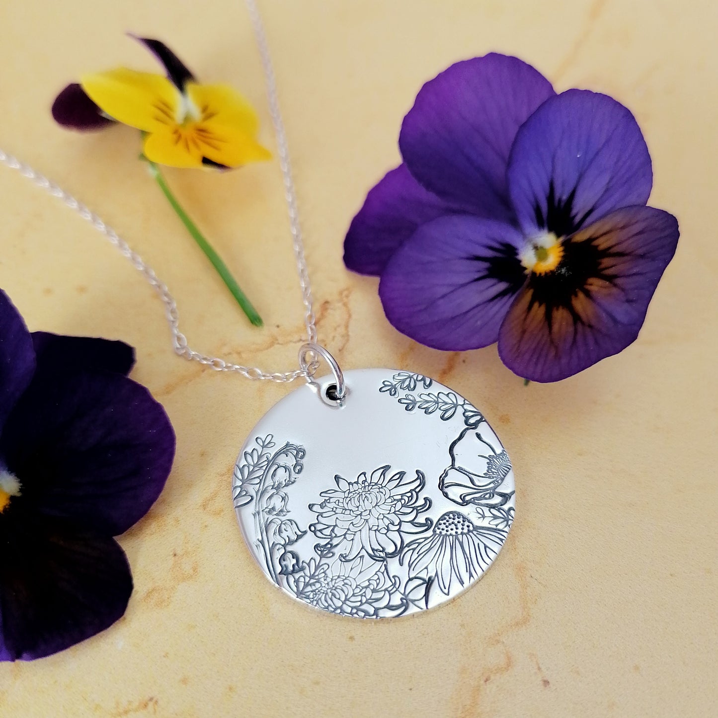 Chrysanthemum Flower Necklace
