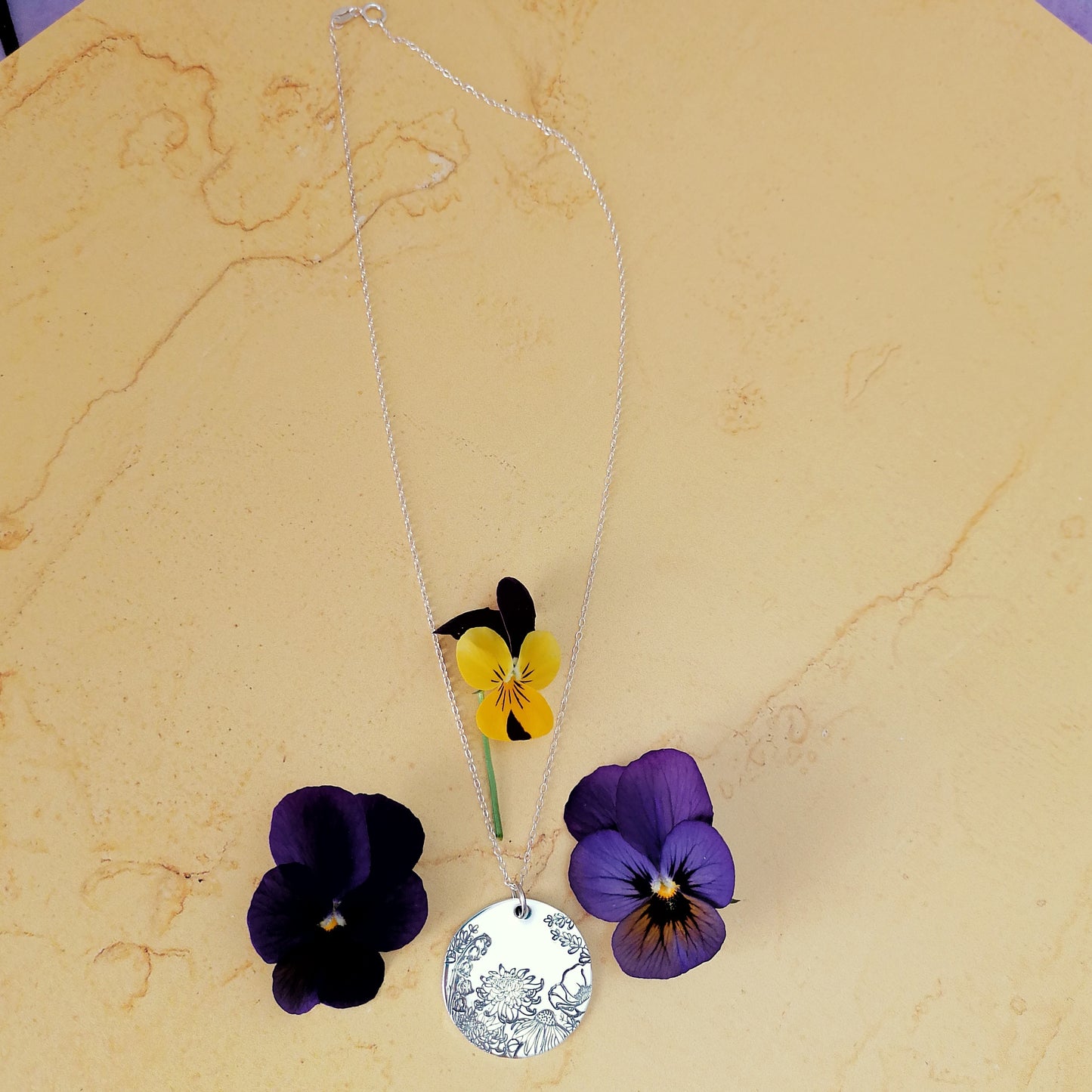 Chrysanthemum Flower Necklace