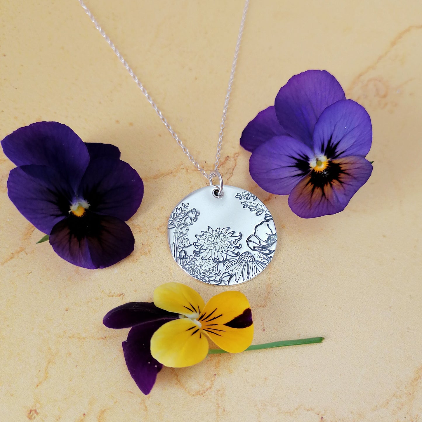 Chrysanthemum Flower Necklace