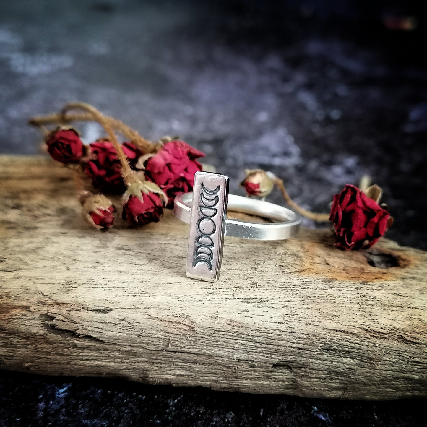 Moon Phases Bar Ring