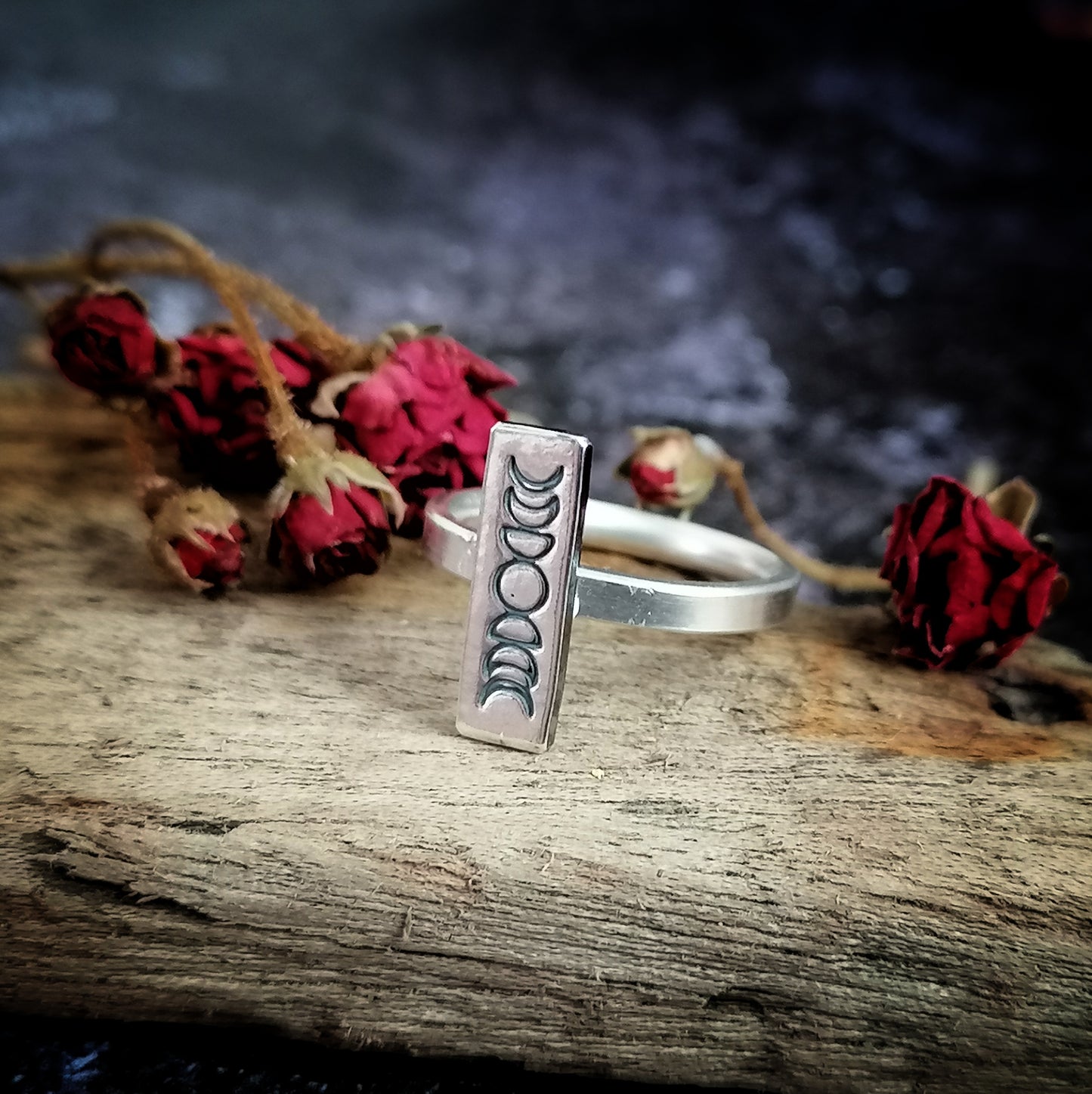Moon Phases Bar Ring