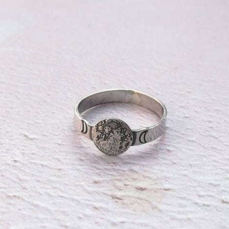 Full moon sterling silver ring