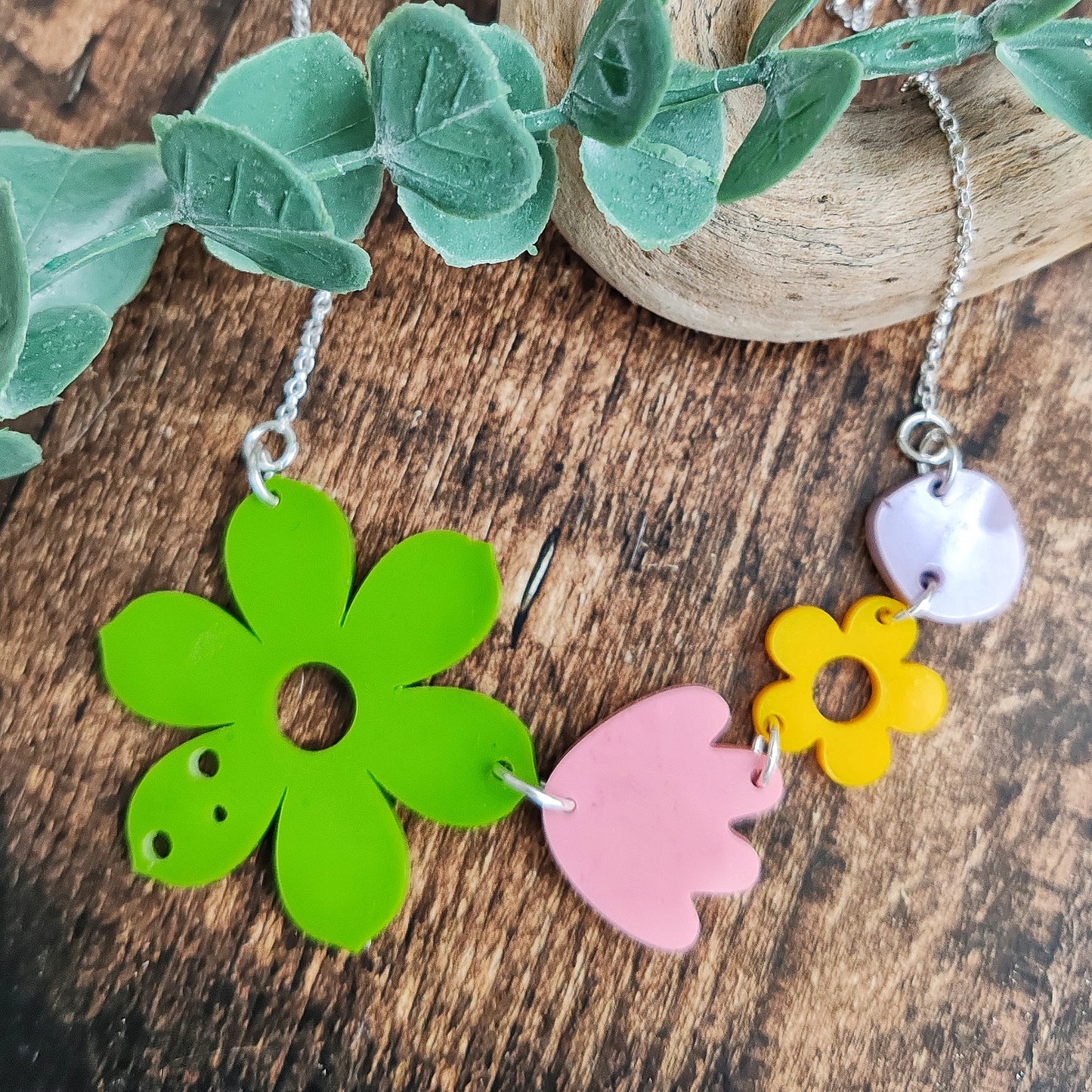 Green Flower Spring Necklace
