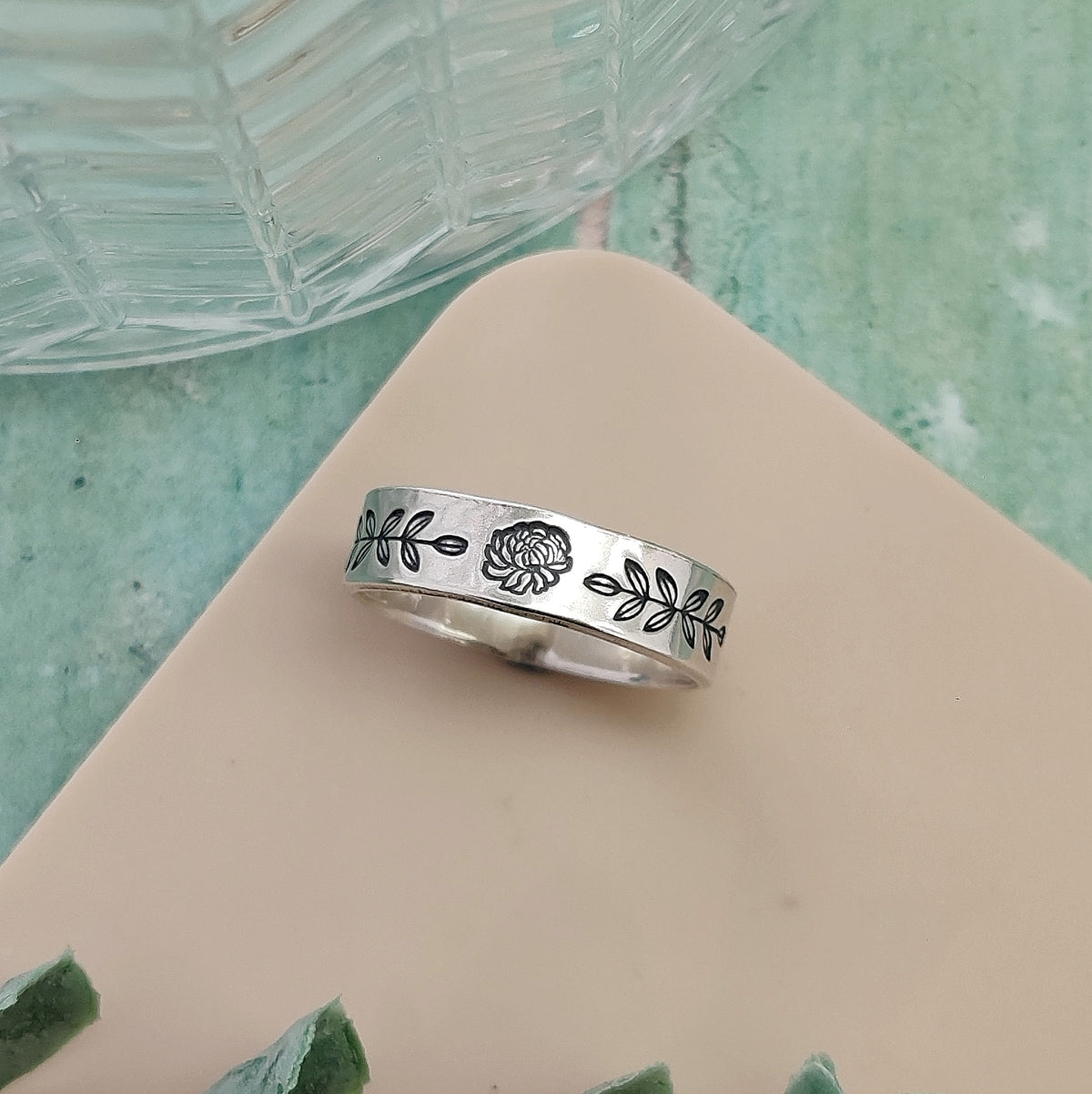 Birth Month Flower Band Ring