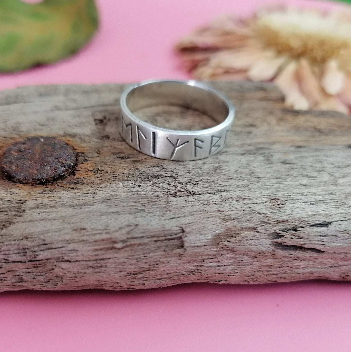 Custom 7mm Viking Rune Personalised Name/Word Ring