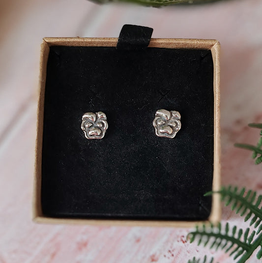 Pansy Stud Earrings