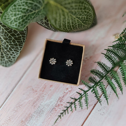 Daisy Stud Earrings