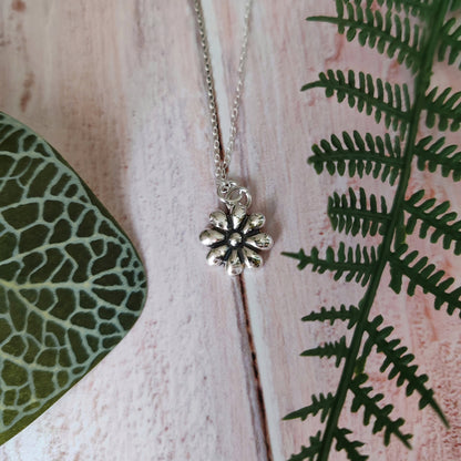 Daisy Necklace
