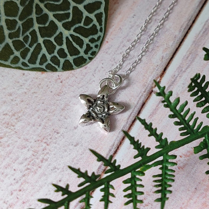Daffodil Necklace