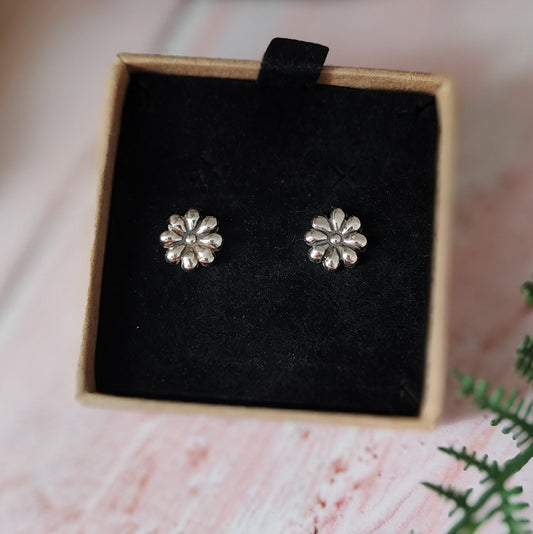 Daisy Stud Earrings