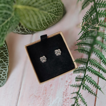 Pansy Stud Earrings