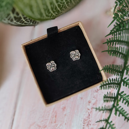 Pansy Stud Earrings