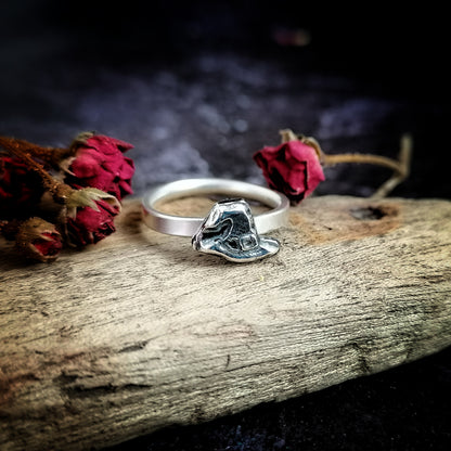 Witches Hat Ring