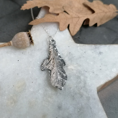 Oak Necklace