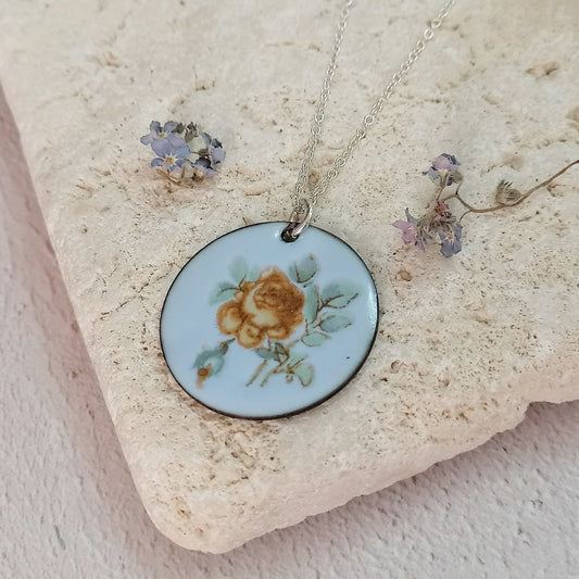 Vintage Style Flower Necklace