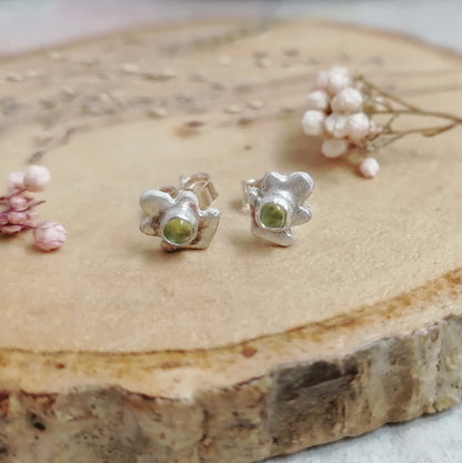 Wavy Leaf Stud Earrings